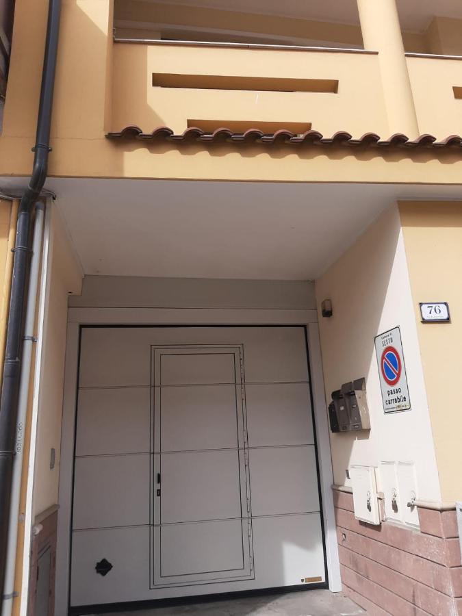 Guesthouse Loru Sestu Eksteriør bilde